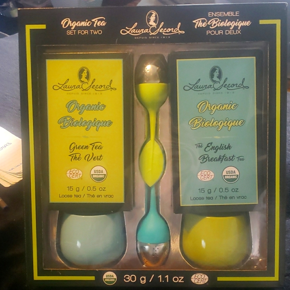 BNIB LAURA SECORD  ORGANIC TEA SET FOR TWO